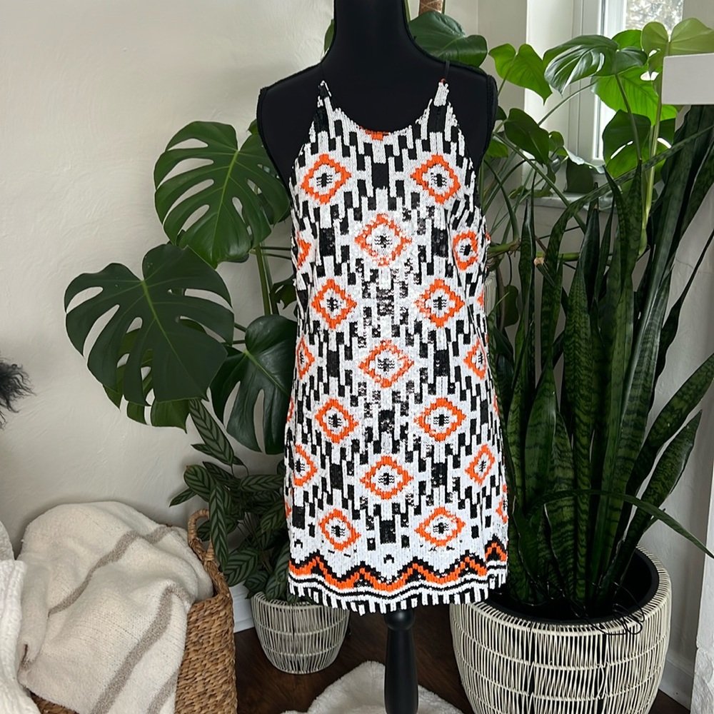 Dress The Population size M Aztec print sequin racer back mini